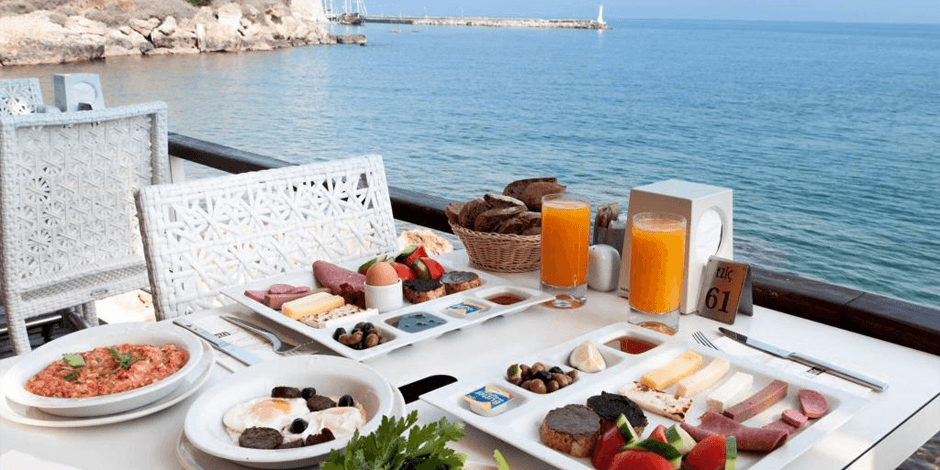 Kıbrıs'ta Ne Yenir?